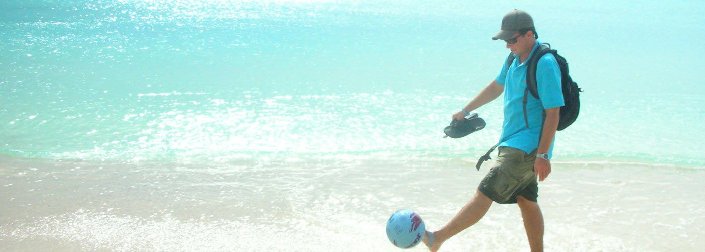 MikeOnBeachWeb